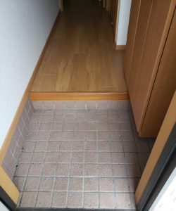 靴、家庭ごみ、その他備品類を回収させて頂きました。