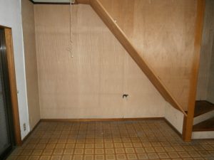 婚礼家具、木製ラック、その他備品類を回収させて頂きました。