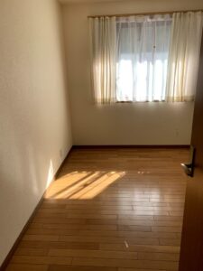掛川市のお客様、プラスチック類、紙類、衣類、その他の不用品を回収させて頂きました。
