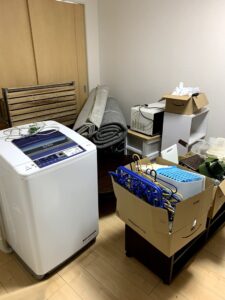 御前崎のお客様、洗濯機、トースター、オーディオラック、じゅうたん、収納ラック、その他不用品を回収させて頂きました。